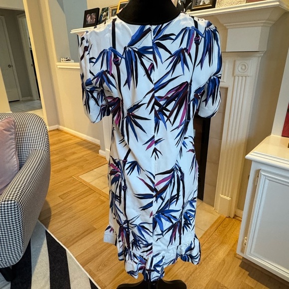 EMILIO PUCCI Tiered Short Sleeve Dress Size 8 NWT (FLAWED) - Picture 3 of 7